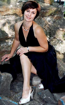 Communicative woman Elena from Mariupol (Ukraine), 46 yo, hair color brown-haired