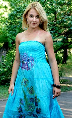 Kind woman Nataliya from Mariupol (Ukraine), 42 yo, hair color blonde