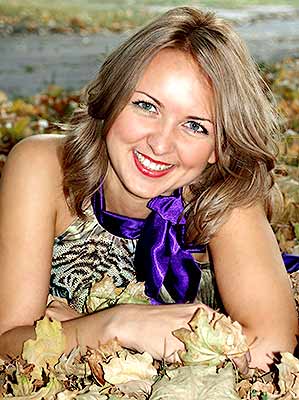Kind bride Nina from Mariupol (Ukraine), 43 yo, hair color light brown