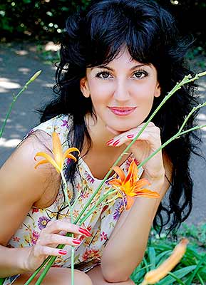 Sociable bride Ol'ga from Mariupol (Ukraine), 44 yo, hair color black