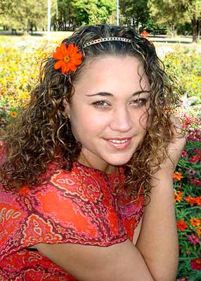 Energetic lady Lyubov' from Mariupol (Ukraine), 35 yo, hair color dark brown
