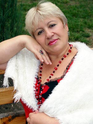 Sweet bride Galina from Mariupol (Ukraine), 59 yo, hair color blonde