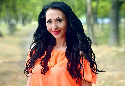 Conservative lady Vera from Mariupol (Ukraine), 38 yo, hair color black