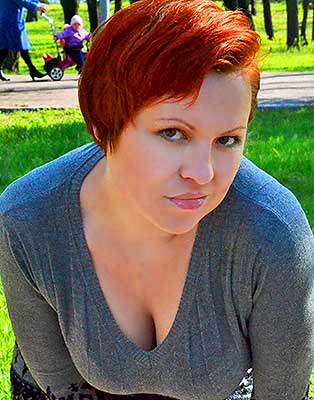 Positive woman Irina from Mariupol (Ukraine), 44 yo, hair color red-haired