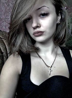 Mature girl Inna from Mariupol (Ukraine), 28 yo, hair color brown