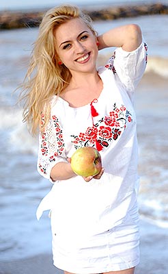 Romantic lady Elena from Melitopol (Ukraine), 42 yo, hair color blonde