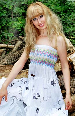 Sensitive bride Viktoriya from Melitopol (Ukraine), 39 yo, hair color blonde