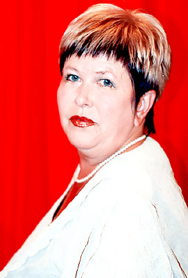 Soft woman Evgeniya from Melitopol (Ukraine), 72 yo, hair color light brown
