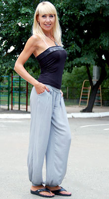 Wellbalanced lady Viktoriya from Melitopol (Ukraine), 48 yo, hair color blonde
