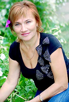 Honest bride Oksana from Melitopol (Ukraine), 59 yo, hair color chestnut