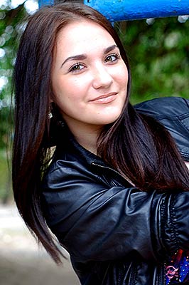 Cheerful girl Anna from Melitopol (Ukraine), 29 yo, hair color dark brown