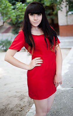 Tender lady Viktoriya from Melitopol (Ukraine), 28 yo, hair color black