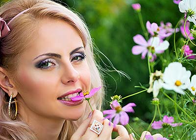 Kind bride Elena from Melitopol (Ukraine), 41 yo, hair color chestnut