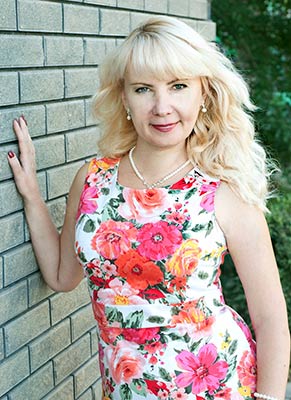 Tender bride Nataliya from Melitopol (Ukraine), 49 yo, hair color blonde