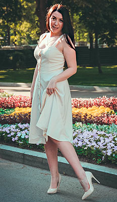 Wonderful bride Anastasiya from Kharkov (Ukraine), 33 yo, hair color brunette