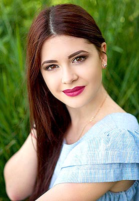 Kind girl Aleksandra from Nikolaev (Ukraine), 29 yo, hair color brunette