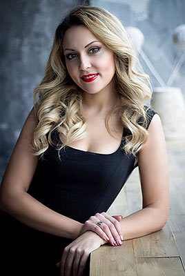 Bright bride Anna from Nikolaev (Ukraine), 36 yo, hair color brown