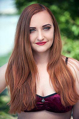 Passionate woman Lina from Nikolaev (Ukraine), 33 yo, hair color red-haired