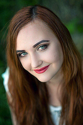 Passionate woman Lina from Nikolaev (Ukraine), 34 yo, hair color red-haired