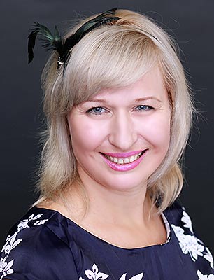 Weak woman Tat'yana from Krasnodar (Russia), 54 yo, hair color blonde