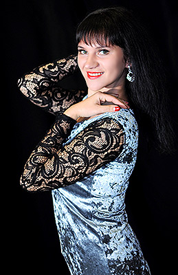 Trustworthy woman Natal'ya from Yuzhnoukrainsk (Ukraine), 32 yo, hair color black
