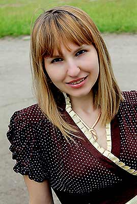 Calm girl Tat'yana from Nikolaev (Ukraine), 33 yo, hair color brown-haired