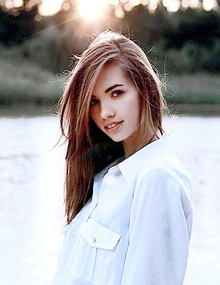 Kind lady Natal'ya from Krivoy Rog (Ukraine), 27 yo, hair color light brown