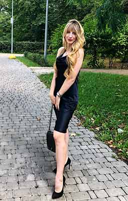 Romantic lady Alina from Kiev (Ukraine), 27 yo, hair color brown