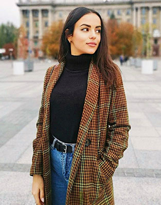 Realistic lady Ol'ga from Nikolaev (Ukraine), 27 yo, hair color brunette