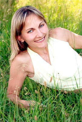 Decent woman Anna from Nikolaev (Ukraine), 44 yo, hair color brown