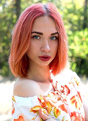 Frank lady Elena from Nikolaev (Ukraine), 23 yo, hair color red-haired