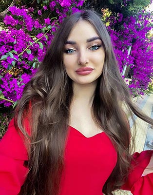 Sociable bride Ekaterina from Nikolaev (Ukraine), 25 yo, hair color brown-haired