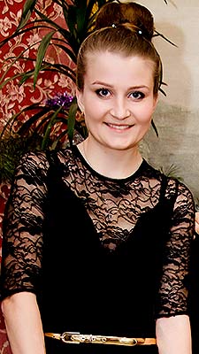 Young lady Ekaterina from Priluki (Ukraine), 30 yo, hair color dark brown