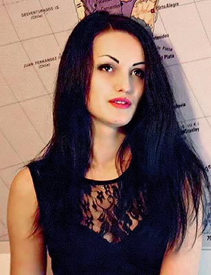 Selfassured bride Yuliya from Nikolaev (Ukraine), 31 yo, hair color black