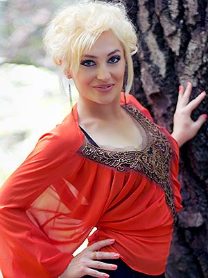 Kind bride Irina from Nikolaev (Ukraine), 41 yo, hair color blonde