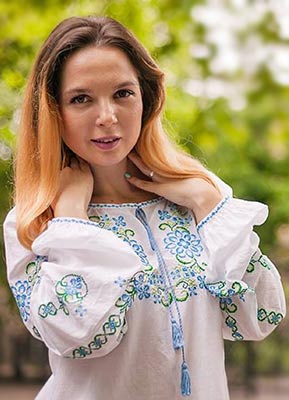Cheerful lady Alevtina from Nikolaev (Ukraine), 31 yo, hair color chestnut