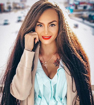 Good wife Alena from Krasnoyarsk (Russia), 30 yo, hair color dark brown