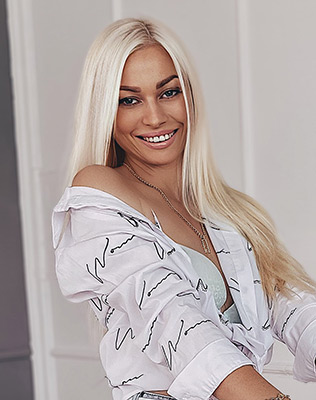 Smart wife Tat'yana from Nikolaev (Ukraine), 45 yo, hair color blonde
