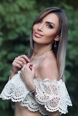 Cheerful bride Kseniya from Nikolaev (Ukraine), 38 yo, hair color blonde