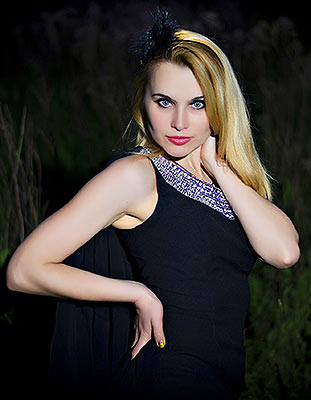 Optimistic woman Natal'ya from Krivoy Rog (Ukraine), 43 yo, hair color blonde