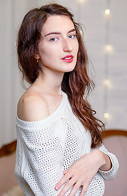 Purposefull girl Kristina from Zaporozhye (Ukraine), 25 yo, hair color brown