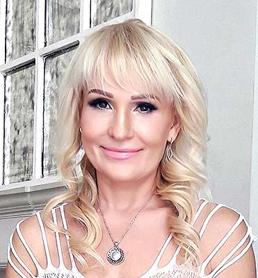 Selfsufficient bride Polina from Novosibirsk (Russia), 59 yo, hair color blonde