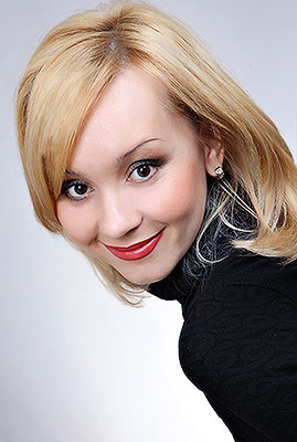Familyoriented bride Elena from Novosibirsk (Russia), 44 yo, hair color peroxide blonde