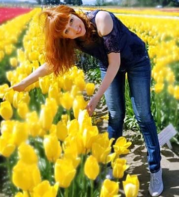 Kind bride Svetlana from Bellingham (USA), 58 yo, hair color red-haired