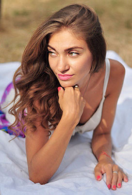 Cute bride Natal'ya from Odessa (Ukraine), 30 yo, hair color chestnut