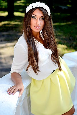 Cheerful bride Ol'ga from Odessa (Ukraine), 30 yo, hair color chestnut