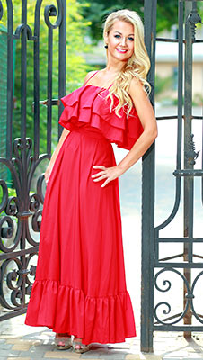 Beautiful lady Yuliya from Odessa (Ukraine), 43 yo, hair color blonde
