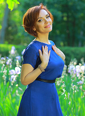 Active woman Ol'ga from Odessa (Ukraine), 51 yo, hair color red-haired
