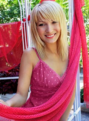 Honest bride Ekaterina from Odessa (Ukraine), 40 yo, hair color blonde