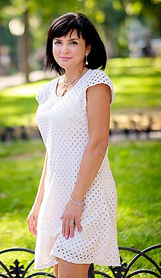 Feminine lady Tat'yana from Odessa (Ukraine), 61 yo, hair color brunette